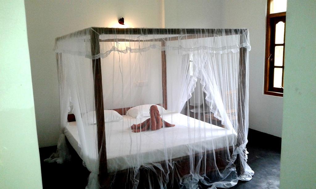 Sunstyle Mirissa Guest House Quarto foto